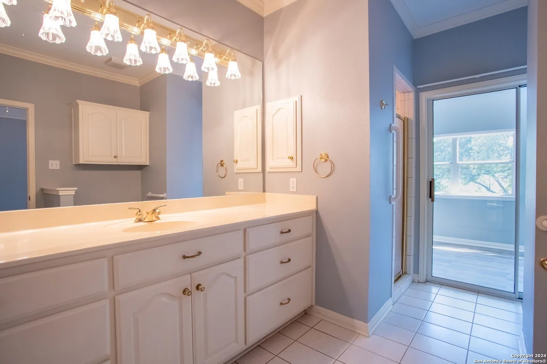 Photo of 981 Brookside