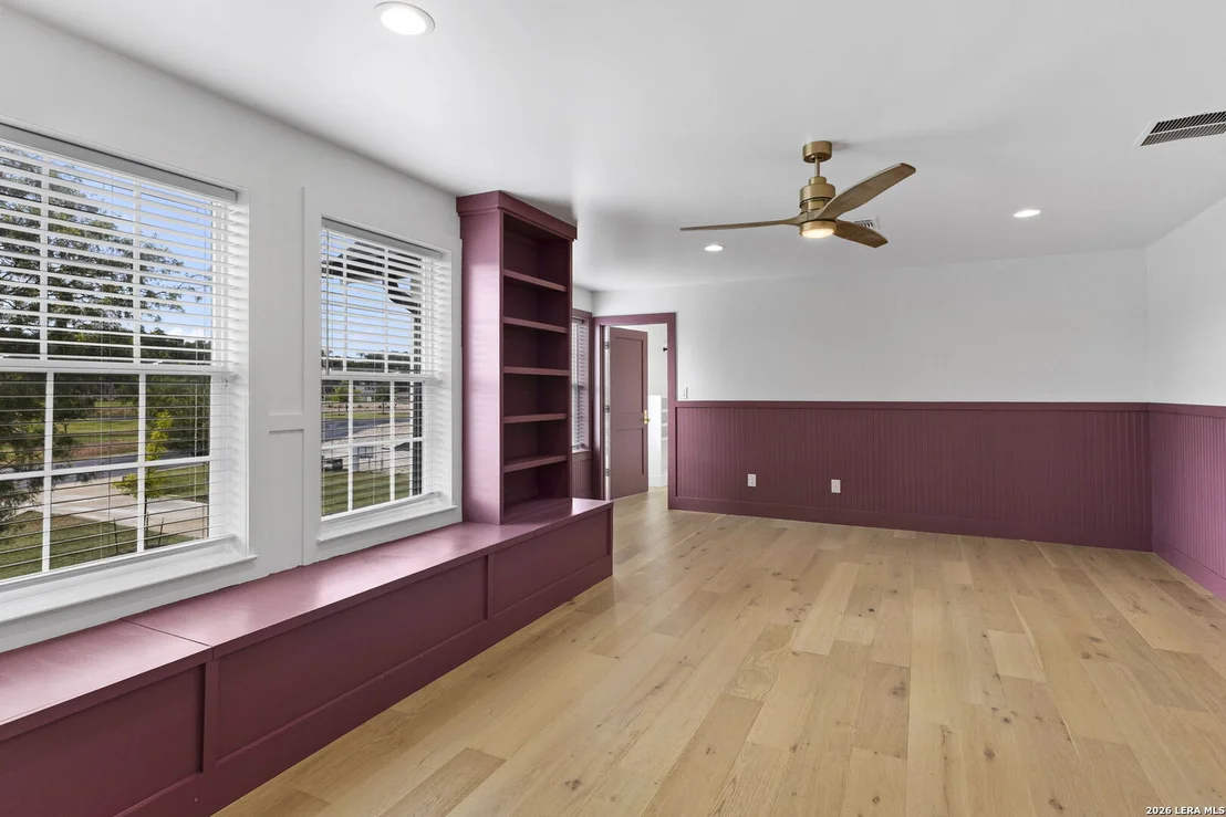 Photo of 807 WADE RD