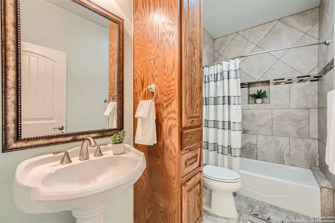 Photo of 678 Pr 3702