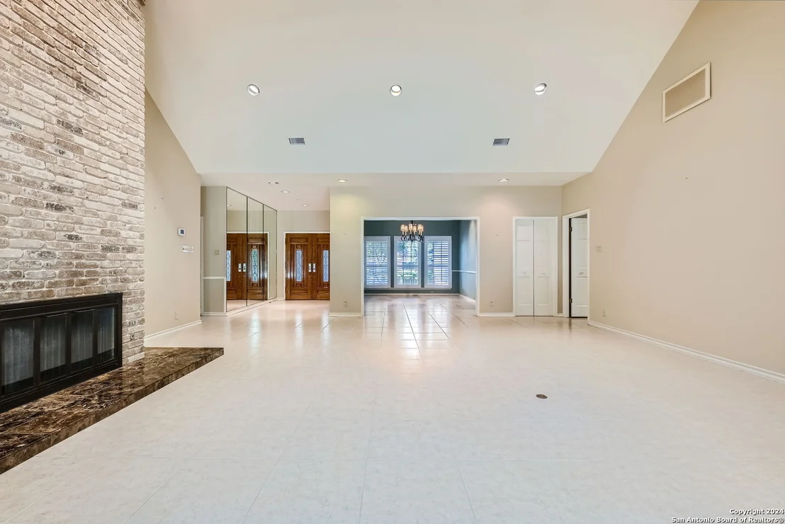 Photo of 227 Bluff Hollow