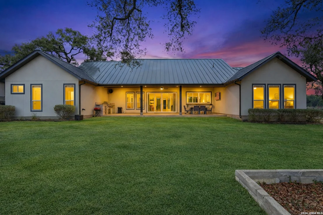 Photo of 424 Arthur Ct