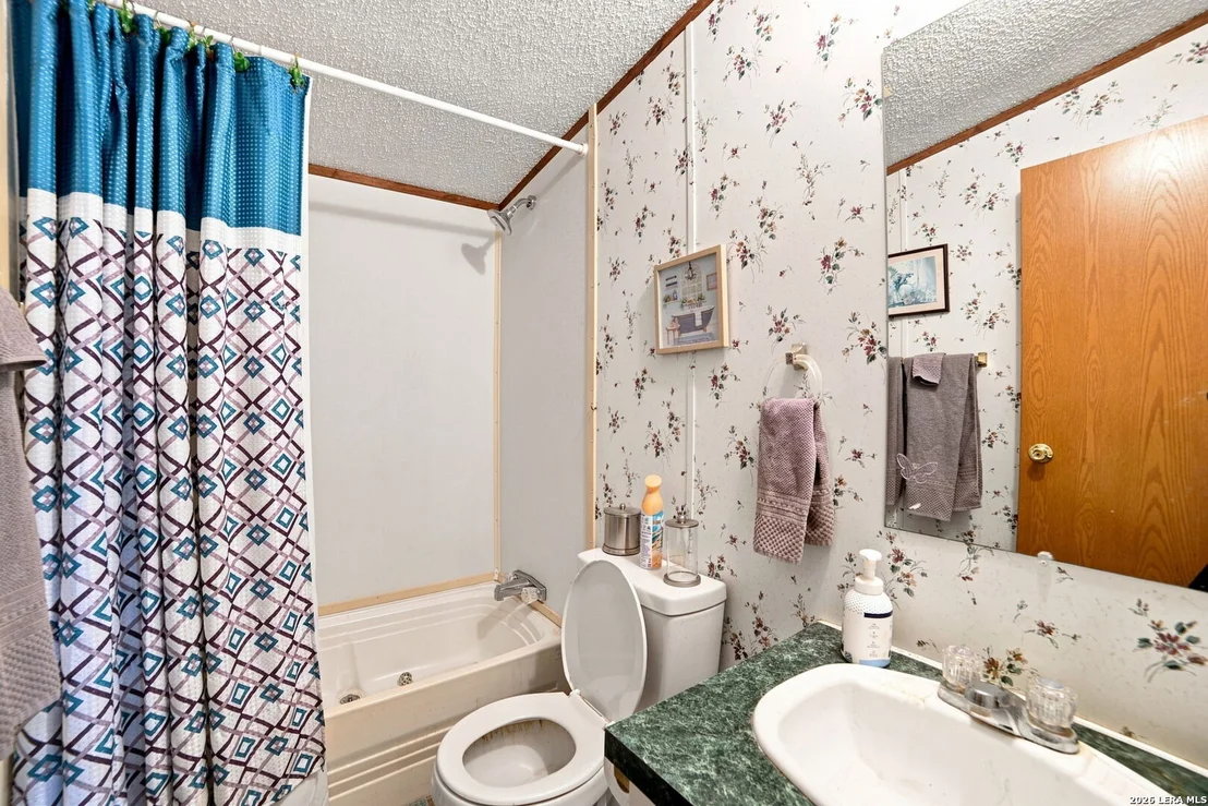 Photo of 207 River Ln