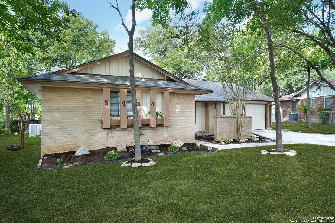 Photo of 5934 Kettering
