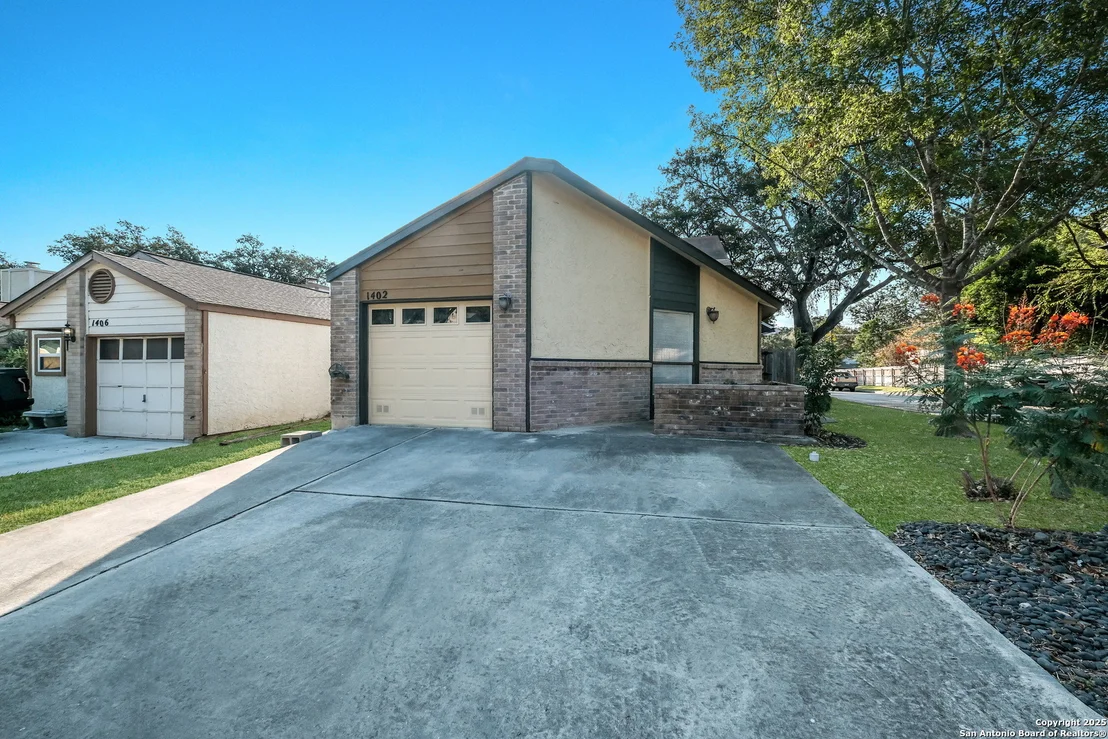 Photo of 1402 Brook Meadow