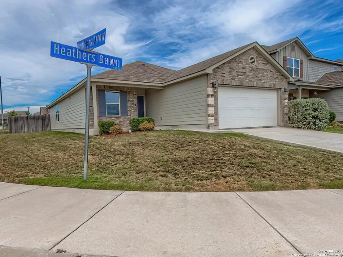 Photo of 4430 Heathers Dawn