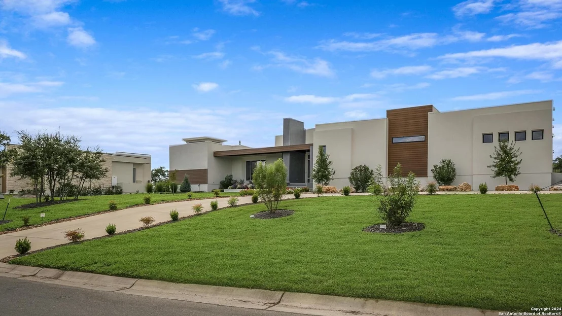 Photo of 25907 Morhiss Pt