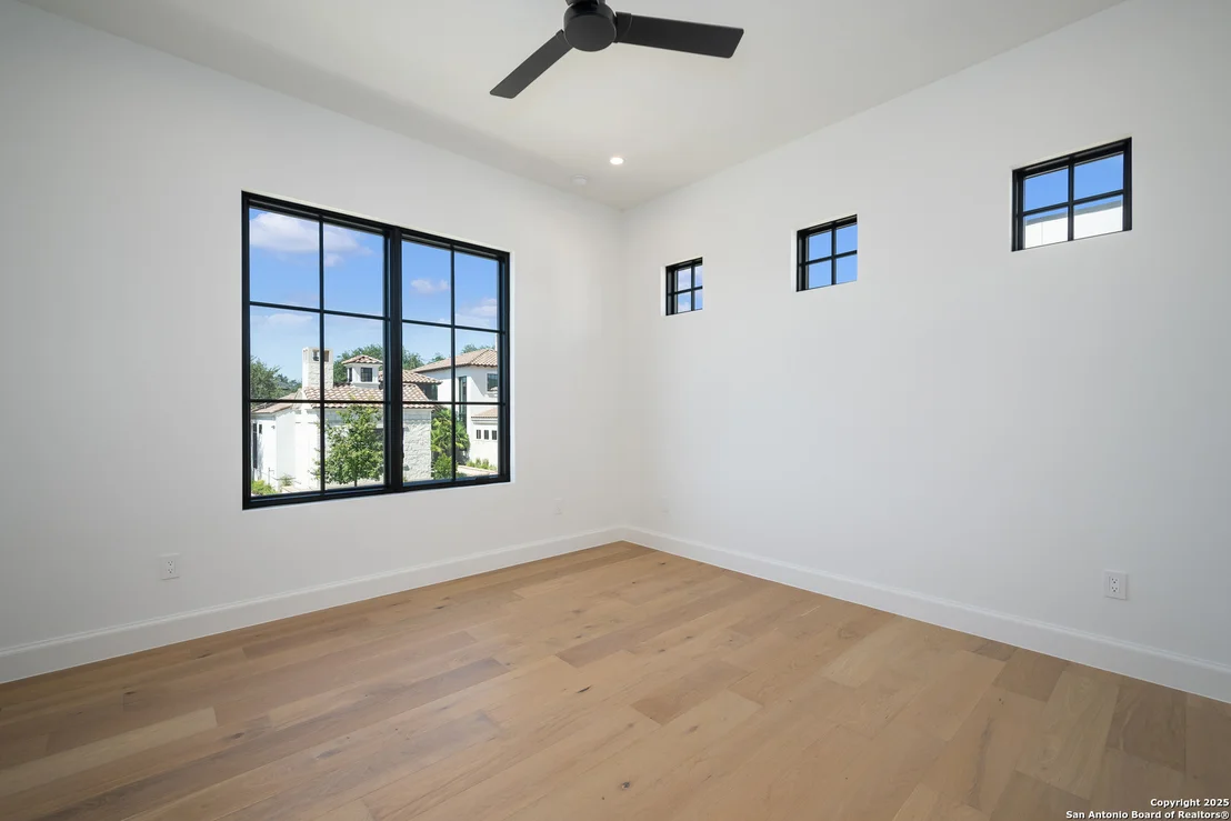 Photo of 7126 Bluff Strand