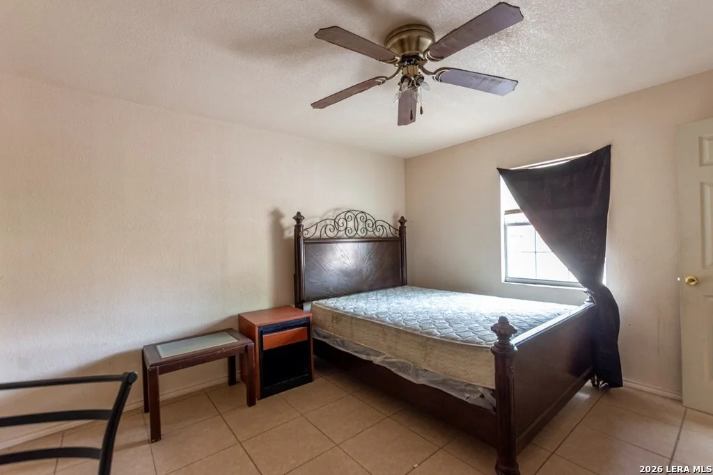 Photo of 546 Blanco
