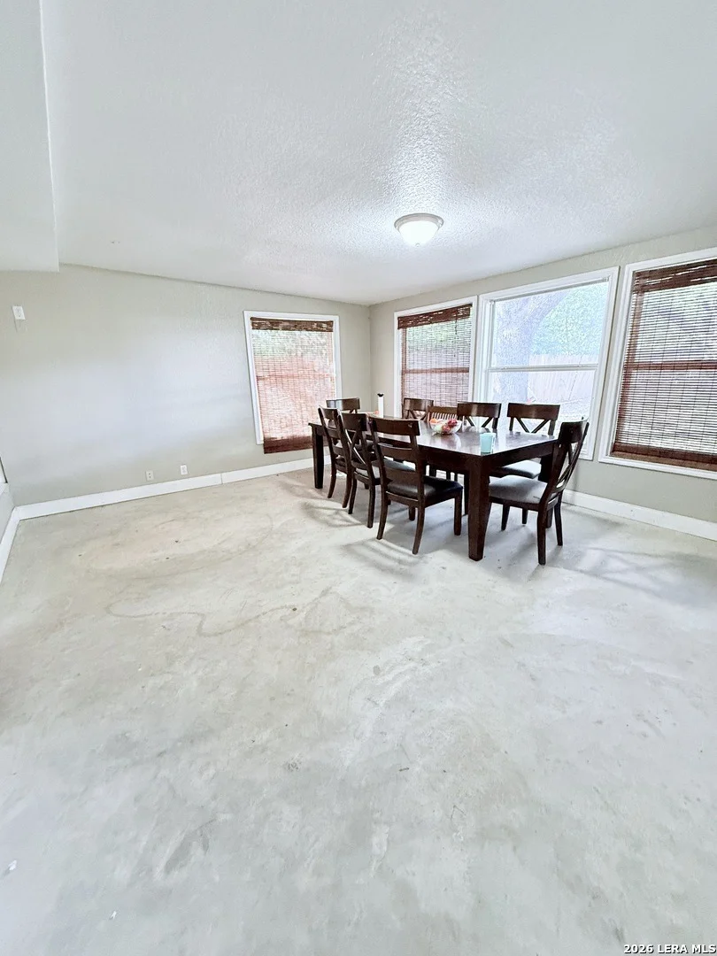 Photo of 103 GREENHAVEN DR
