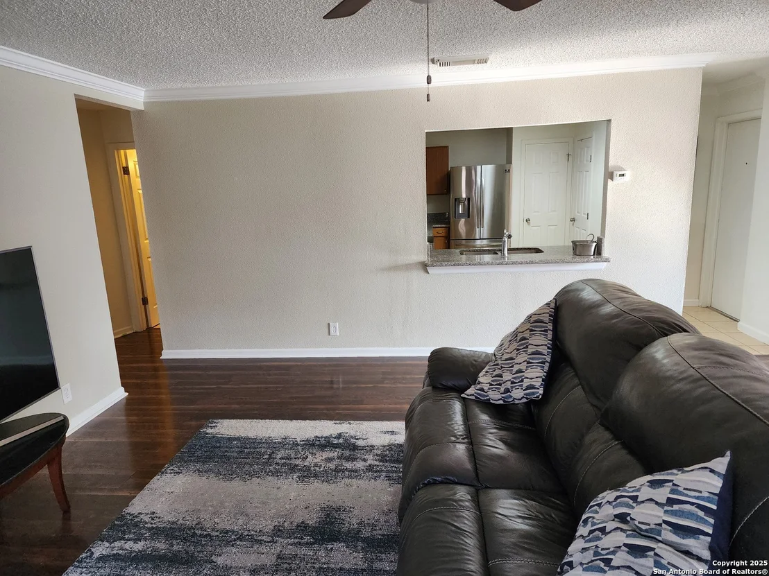 Photo of 6811 Cypress mist