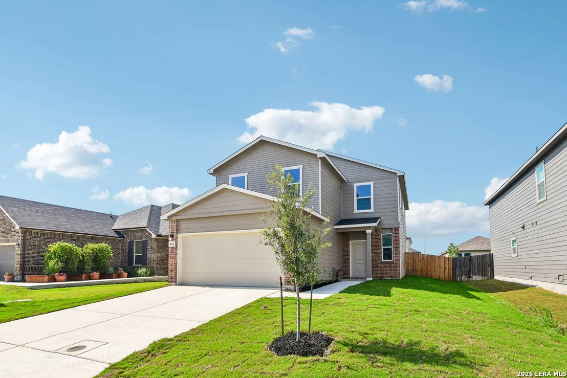 Photo of 448 Horizon Pointe
