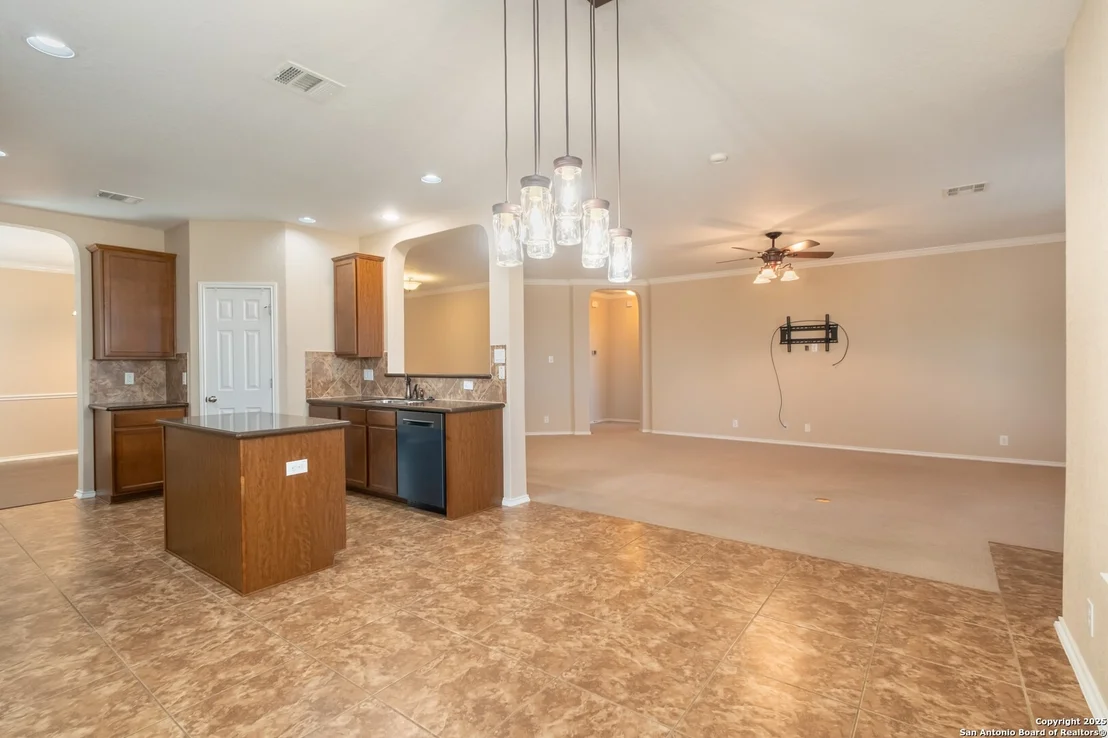 Photo of 11507 Cardinal Sky