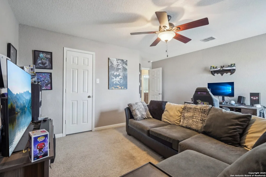 Photo of 6714 LUCKEY TREE