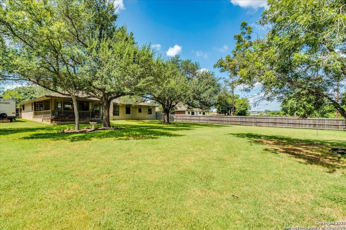 Photo of 1612 Buttercup