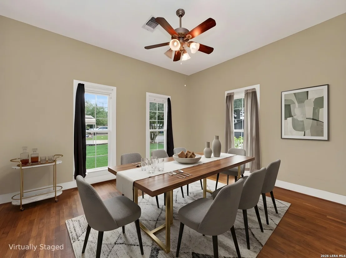 Photo of 301 Jefferson Dr