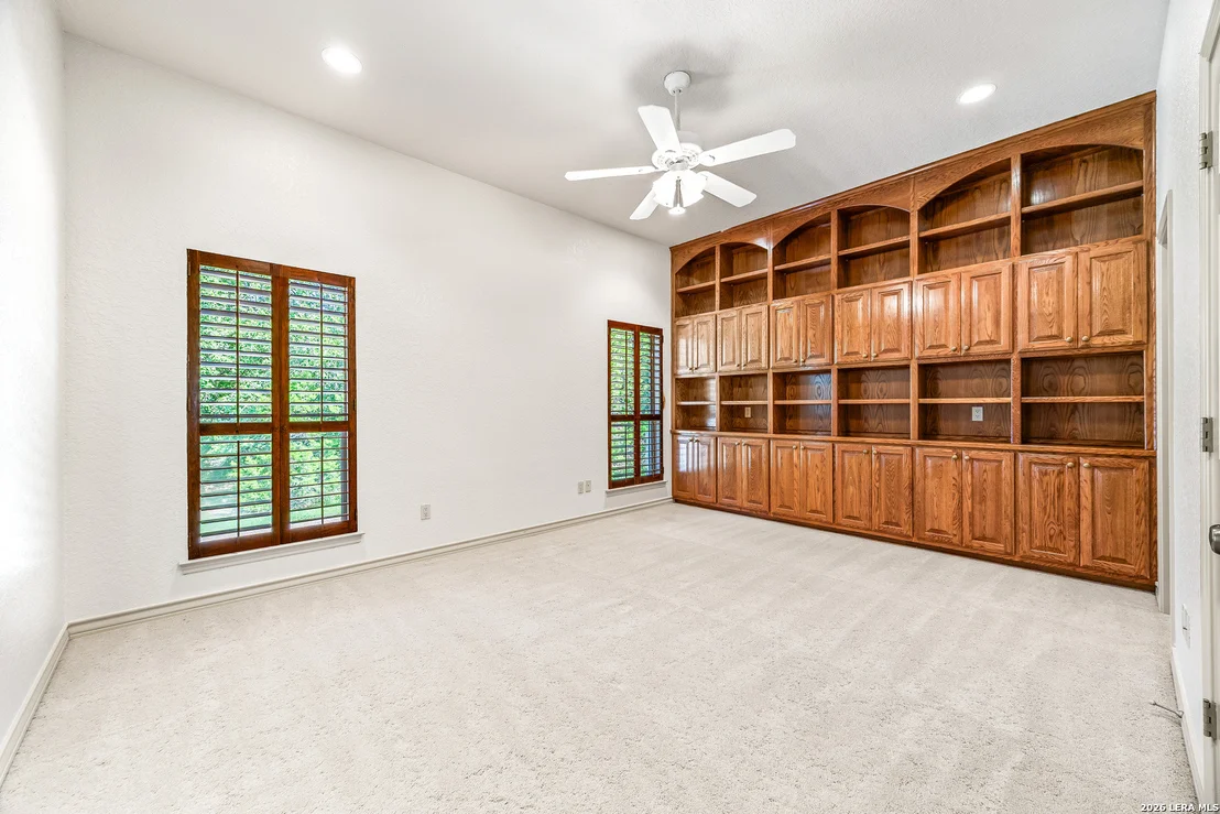 Photo of 111 White Tail Dr