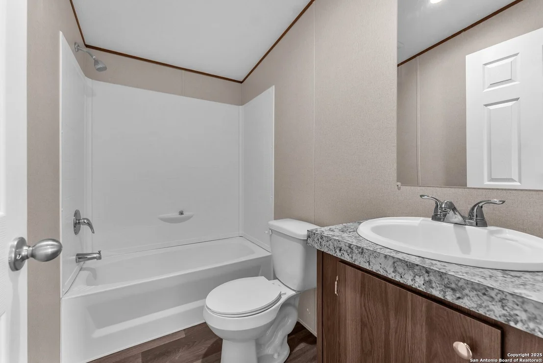 Photo of 5709 County Road 422