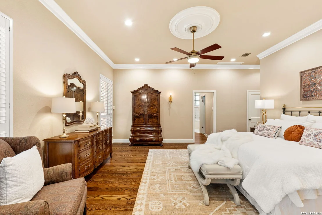 Photo of 2 CHATSWORTH WAY