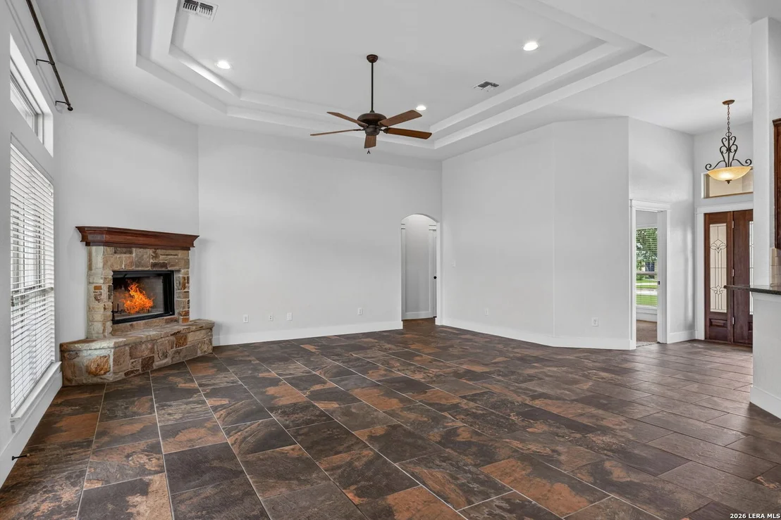 Photo of 1633 CAMDEN LN