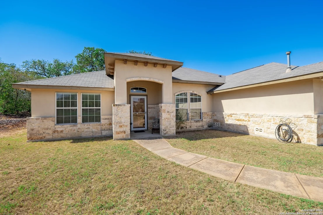 Photo of 22211 Savannah Heights
