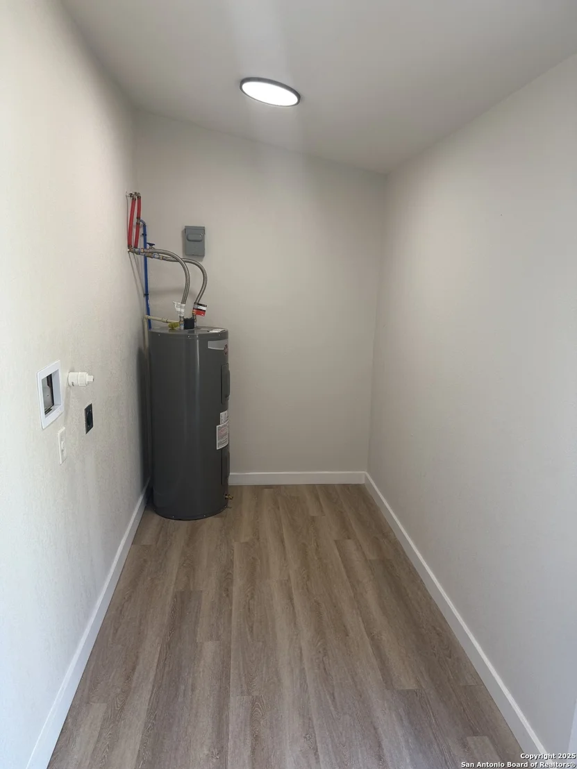 Photo of 143 Toltec