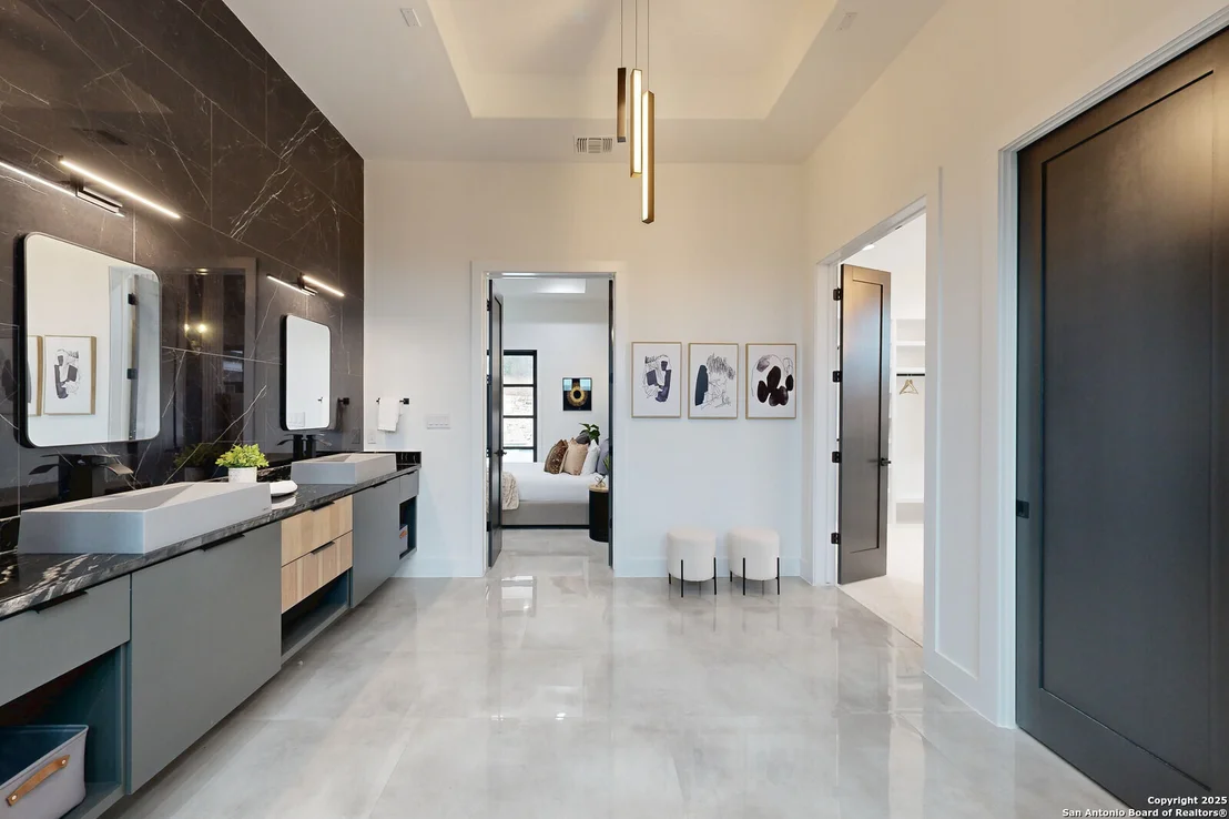 Photo of 1356 Capitare