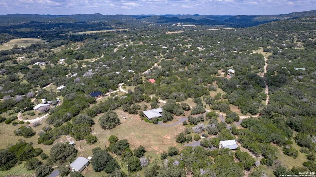 Photo of 565 Loop Rd.