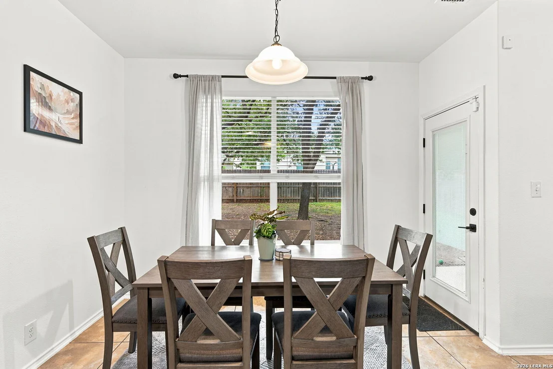 Photo of 17210 Darien Wing