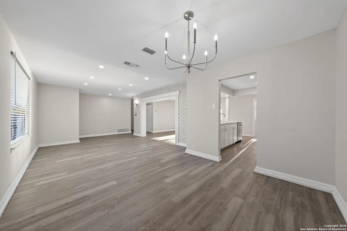 Photo of 1013 North Blvd