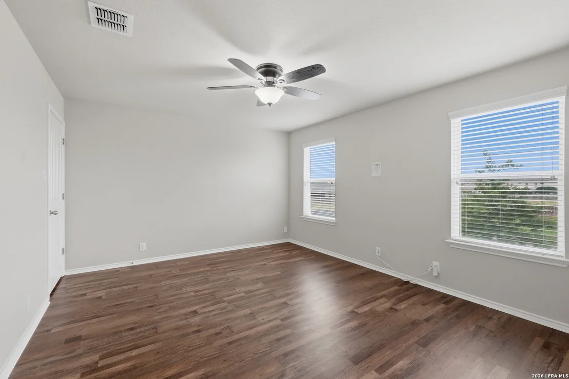 Photo of 13502 MEREDITH CV