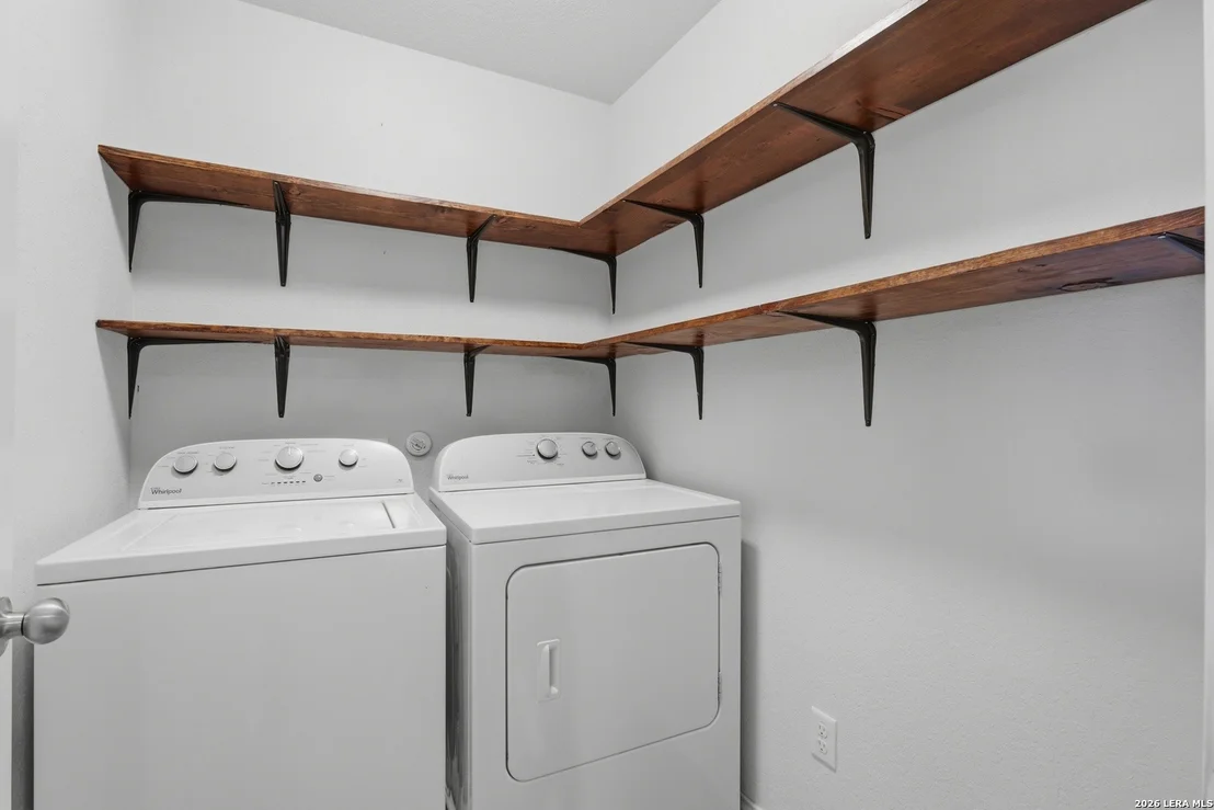 Photo of 493 Auburn Park