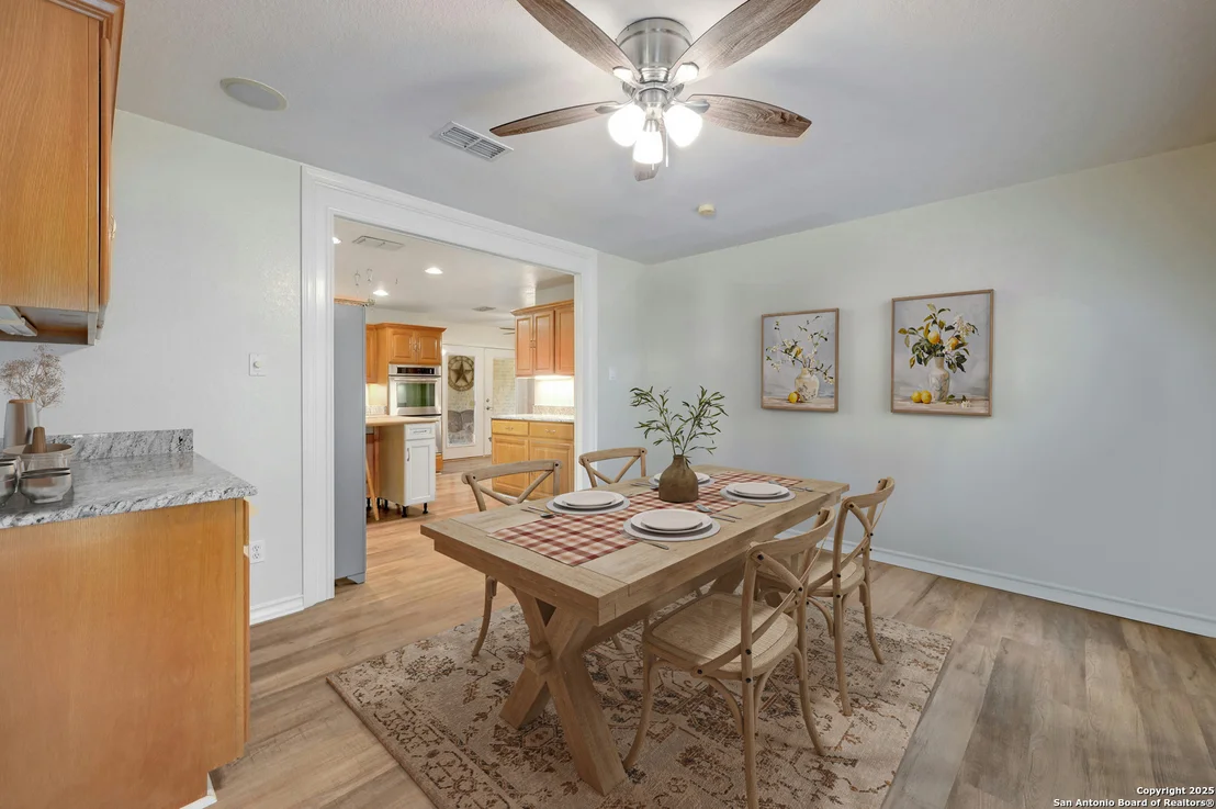 Photo of 315 Greenleaf Dr
