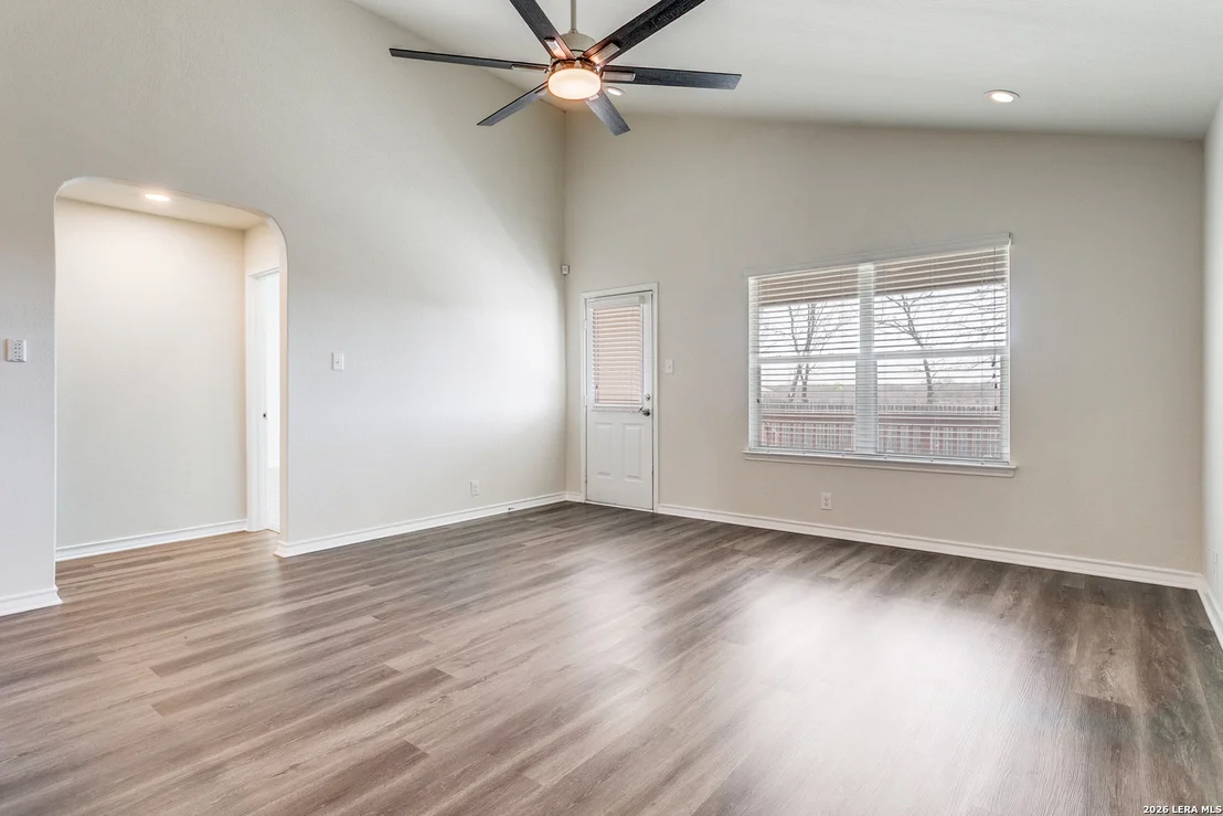 Photo of 2915 SUNSET BEND