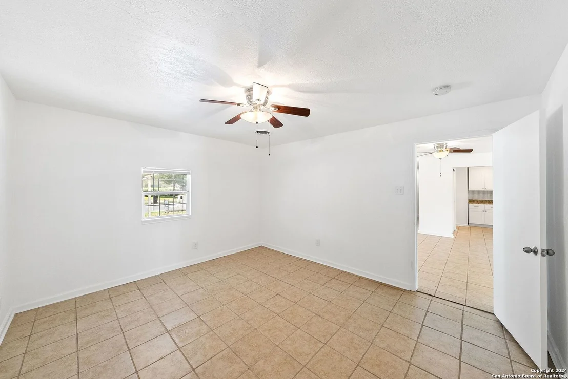 Photo of 8323 STARCREST DR