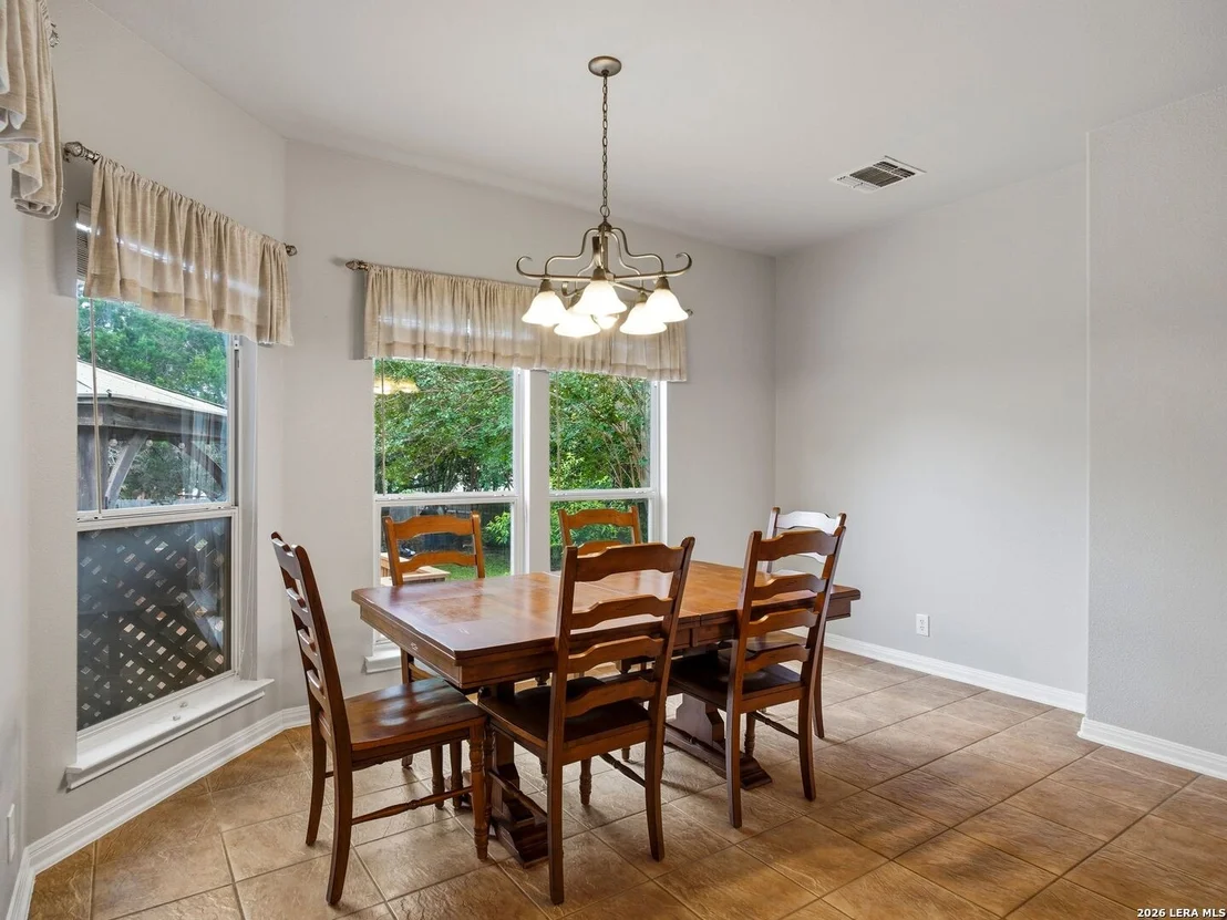 Photo of 9406 Potters Point