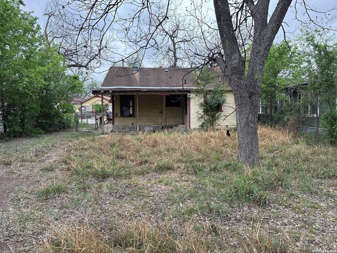 Photo of 351 Barrett