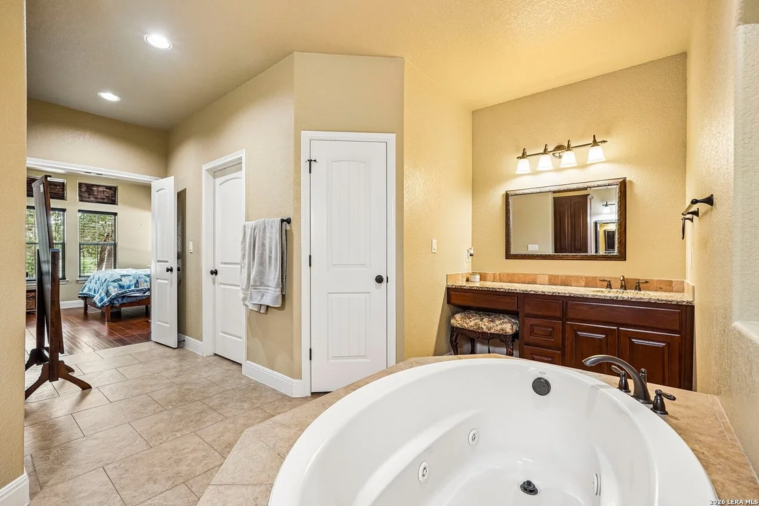 Photo of 129 HIDDEN FOREST DR