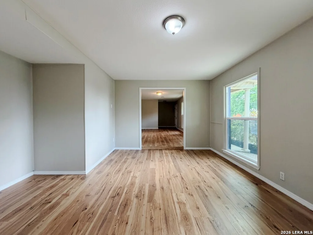Photo of 707 BOOTH DR