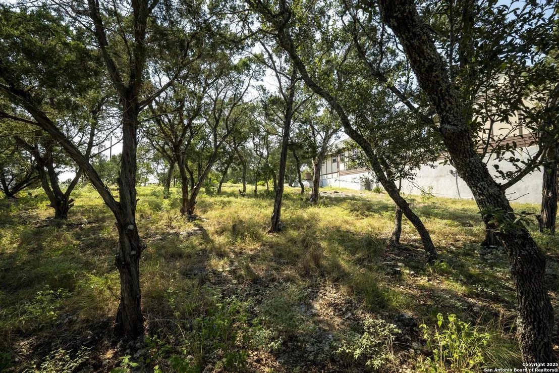 Photo of 2601 Summit Dr