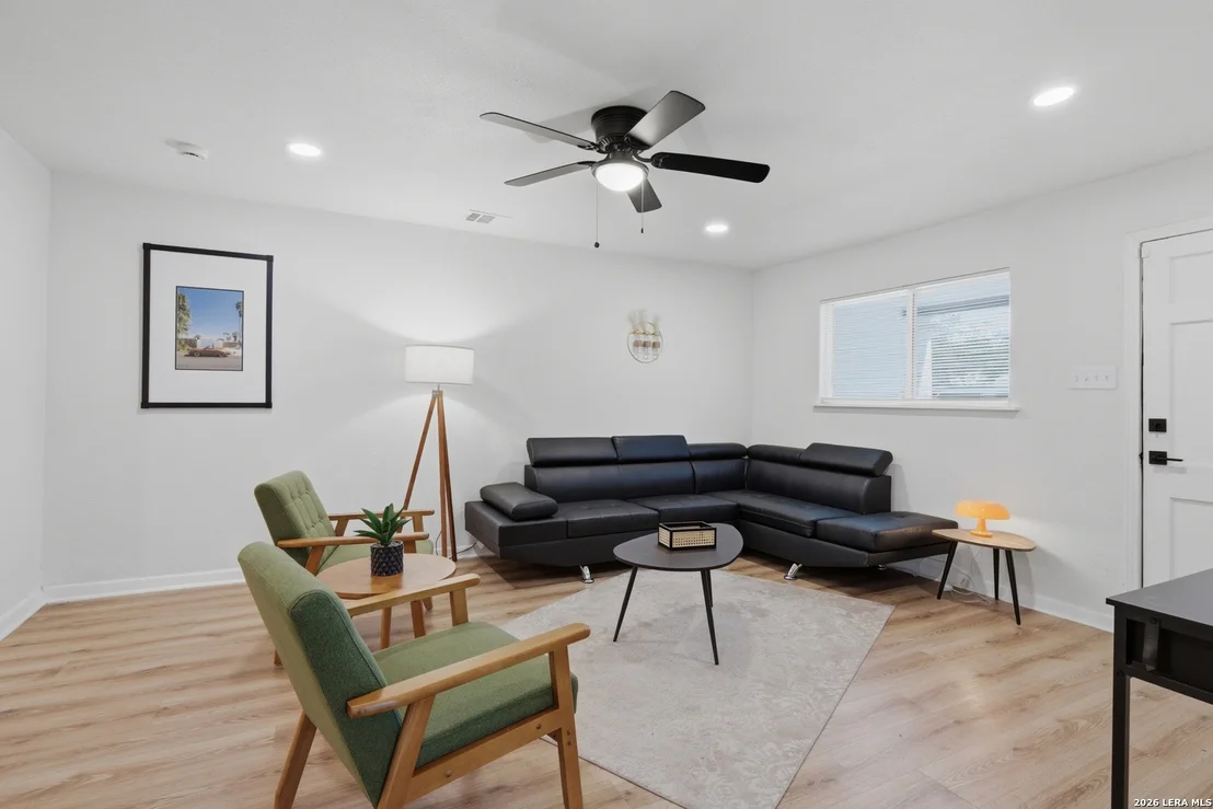 Photo of 414 Clower