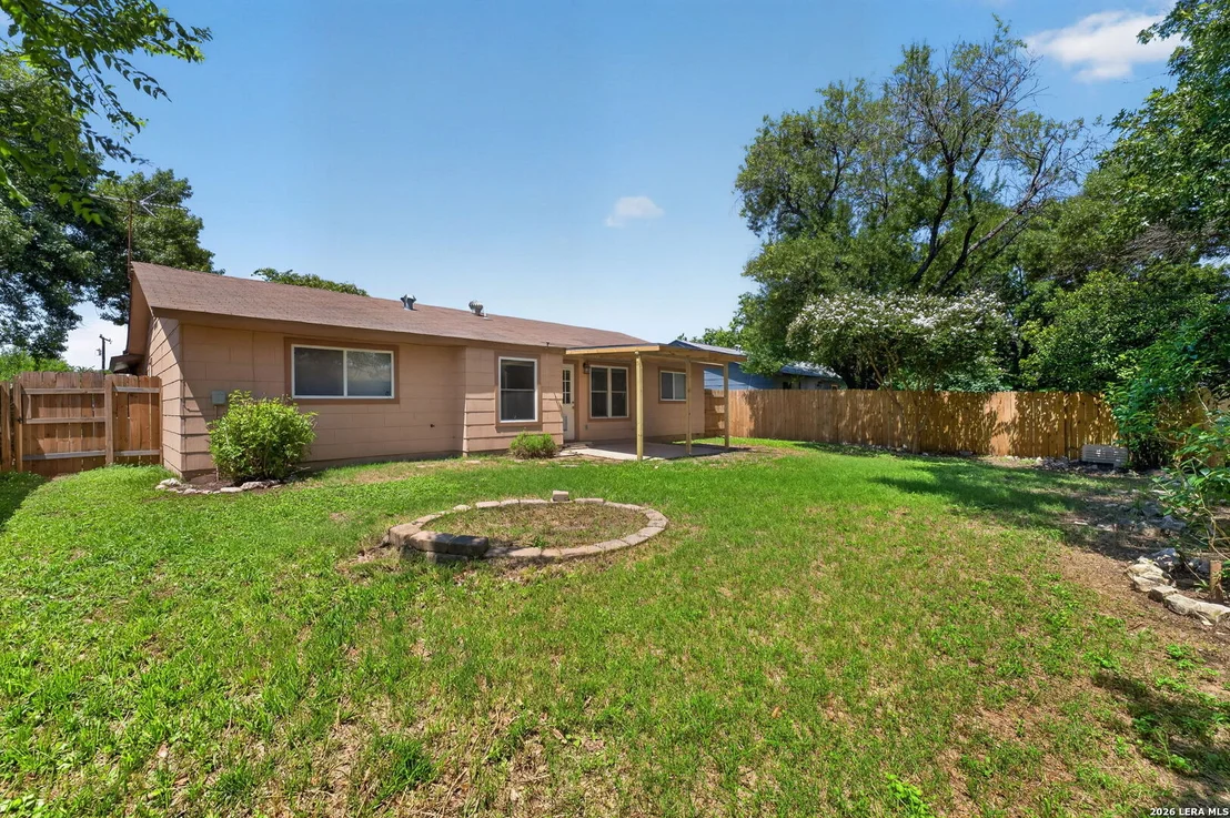 Photo of 9350 Cliff Way