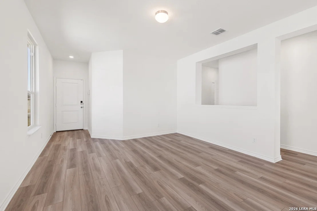 Photo of 10042 JAGGER AVENUE