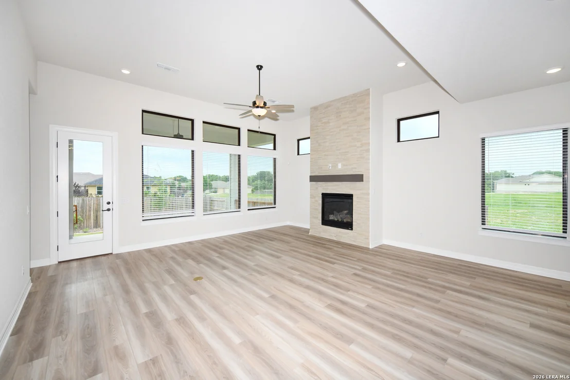 Photo of 972 Nolte Bend