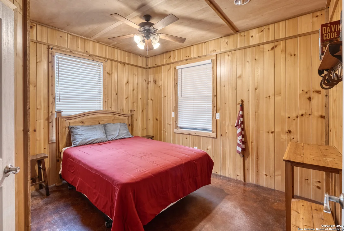 Photo of 387 Madrone Loop