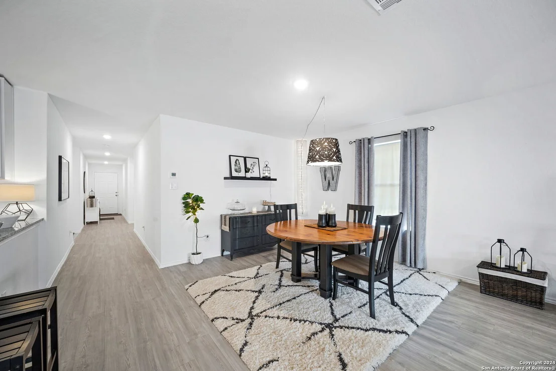 Photo of 5715 Mountain Point