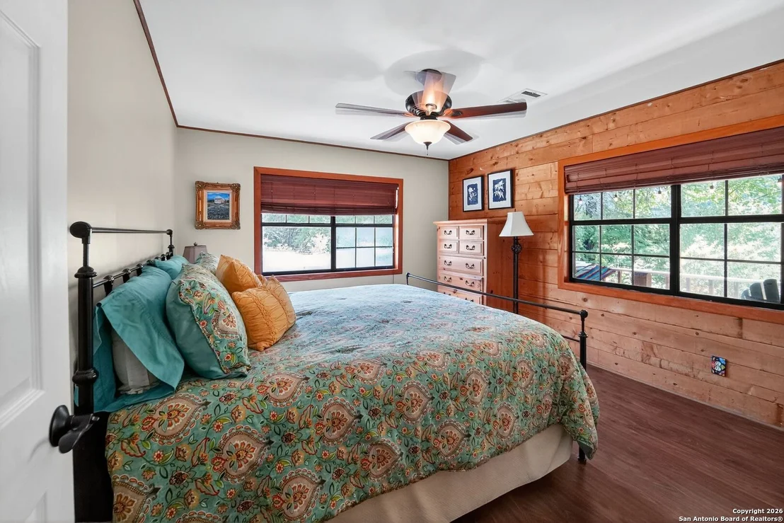 Photo of 648 BLUFFCREEK RD