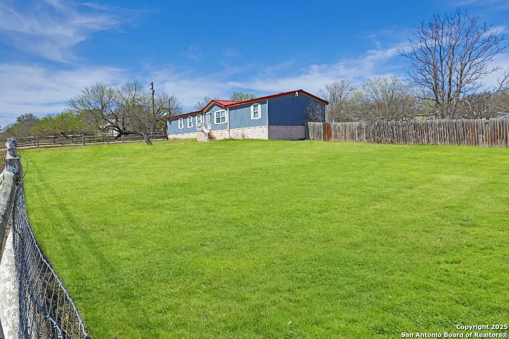 Photo of 230 County Road 5633