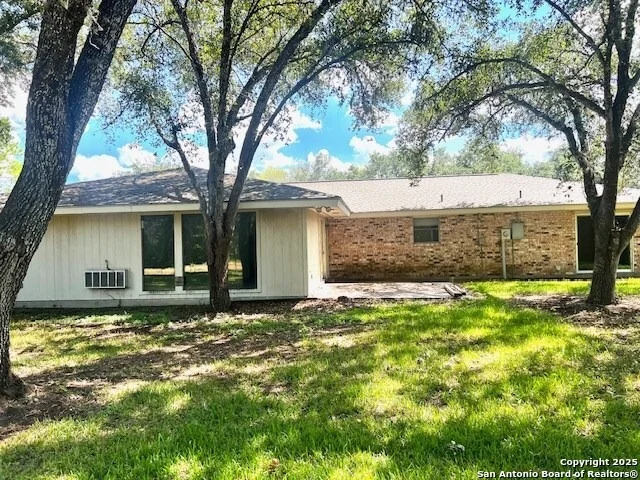 Photo of 901 Newhall
