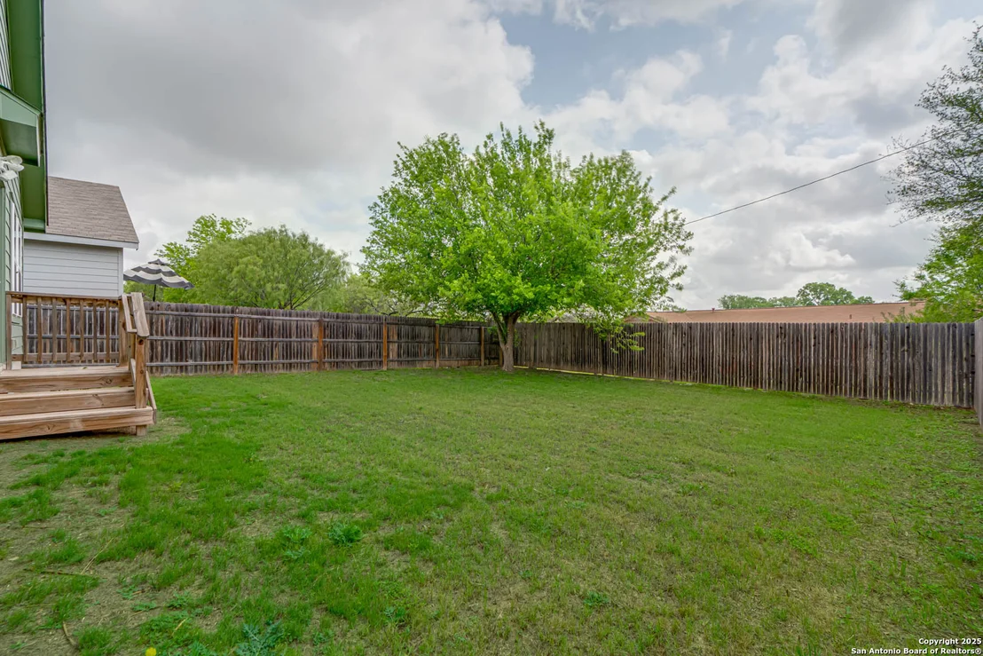 Photo of 10214 Robbins Bluff