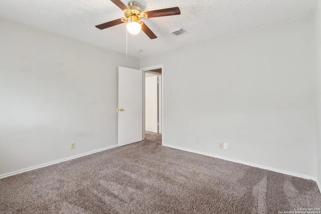 Photo of 8310 BORDER RIDGE DR